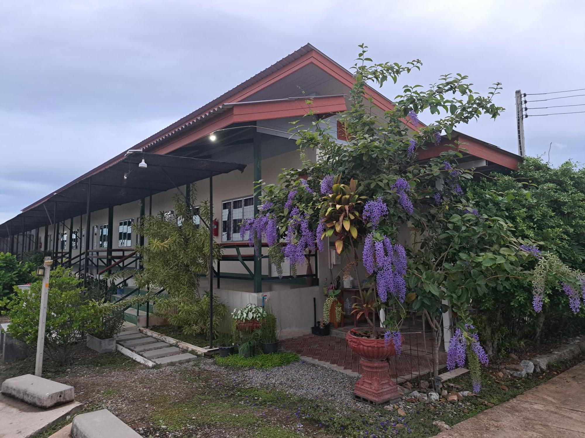 Apartamento estudio de 18 m² en Ban Luang, con 1 baño privado. Chom Thong Exterior foto